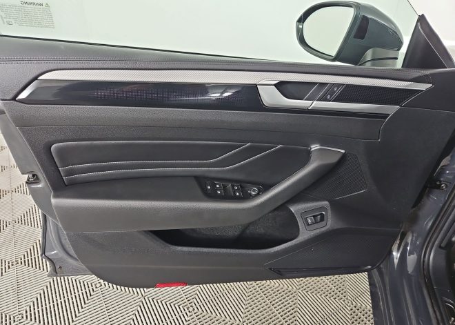 2021 Volkswagen Arteon 2.0T SEL R-Line FWD 4D Sedan