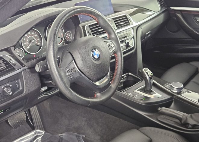 2018 BMW 3 Series 330 Gran Turismo i xDrive AWD 4D Hatchback
